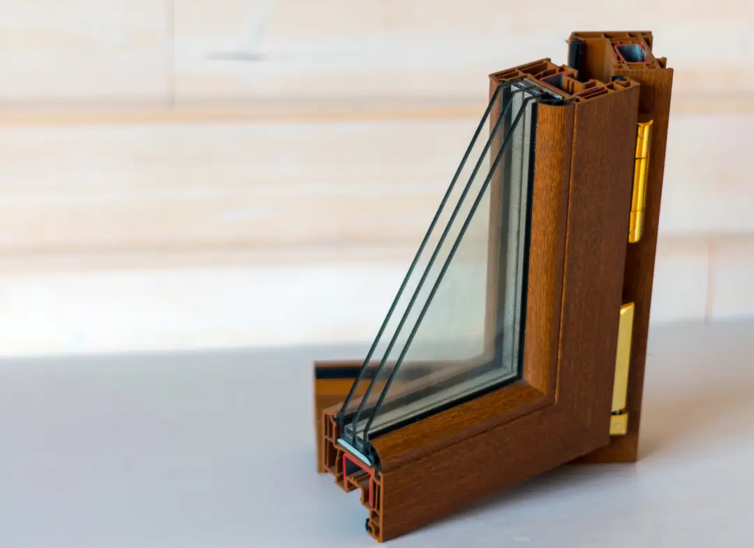 Installation de fenêtre en bois sur mesure Breil-sur-Roya